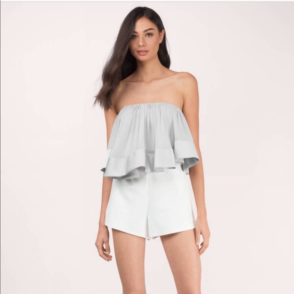 Not-to-be Grey Ruffled Crop Top